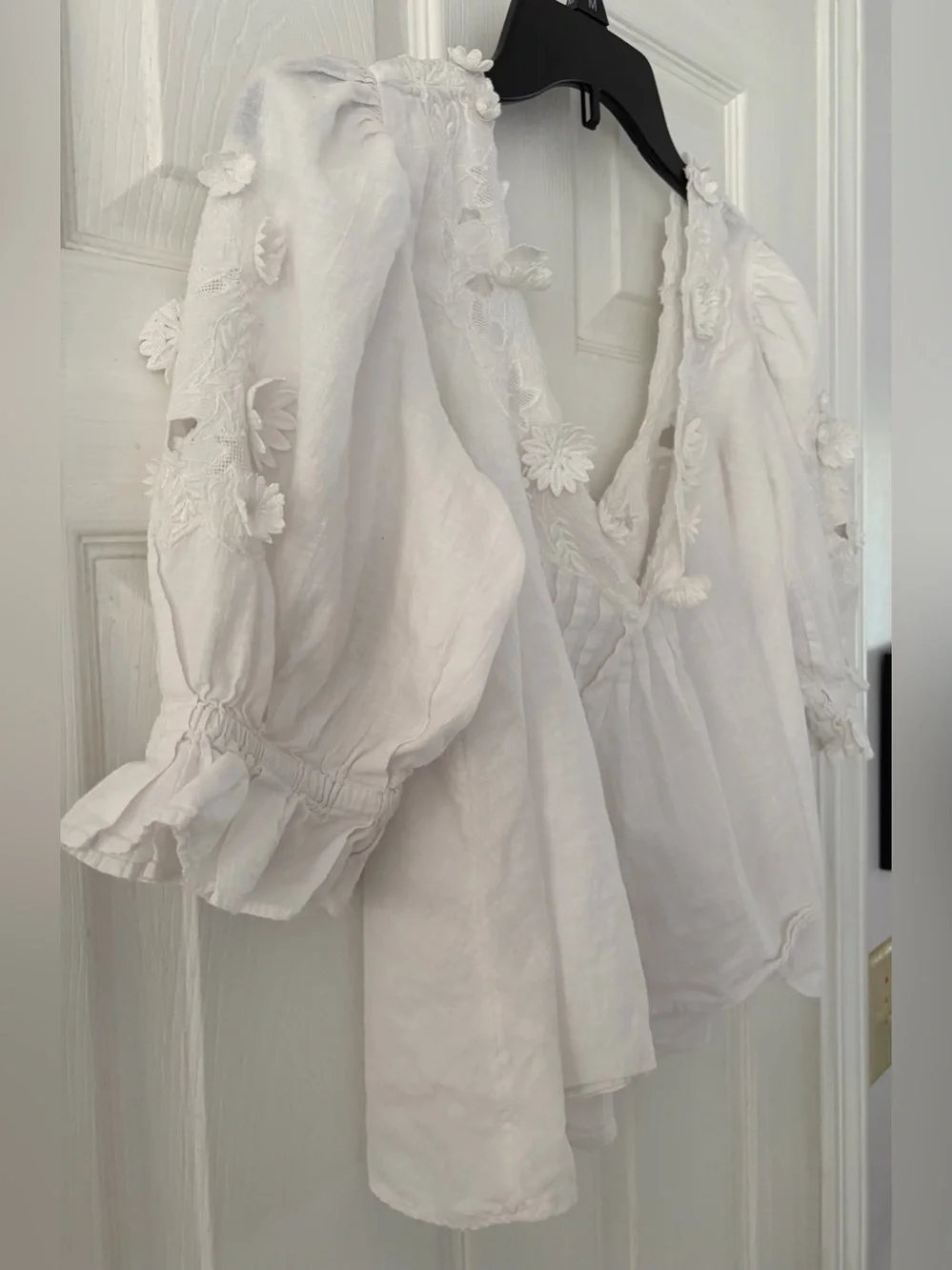 Free People White Floral Embroidered V-Neck Peasant Blouse
